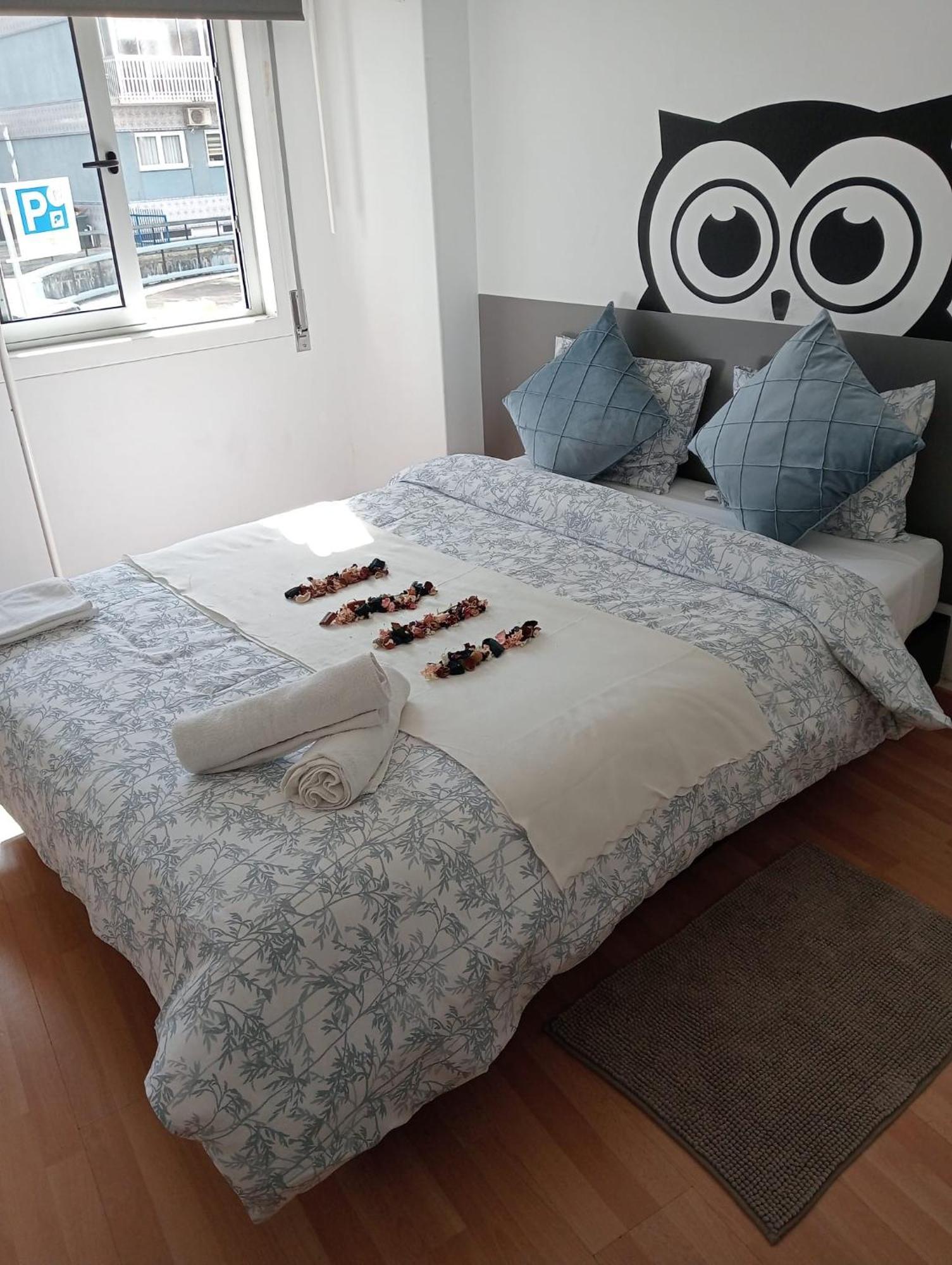Corujinha Hostel Lisbon Luaran gambar
